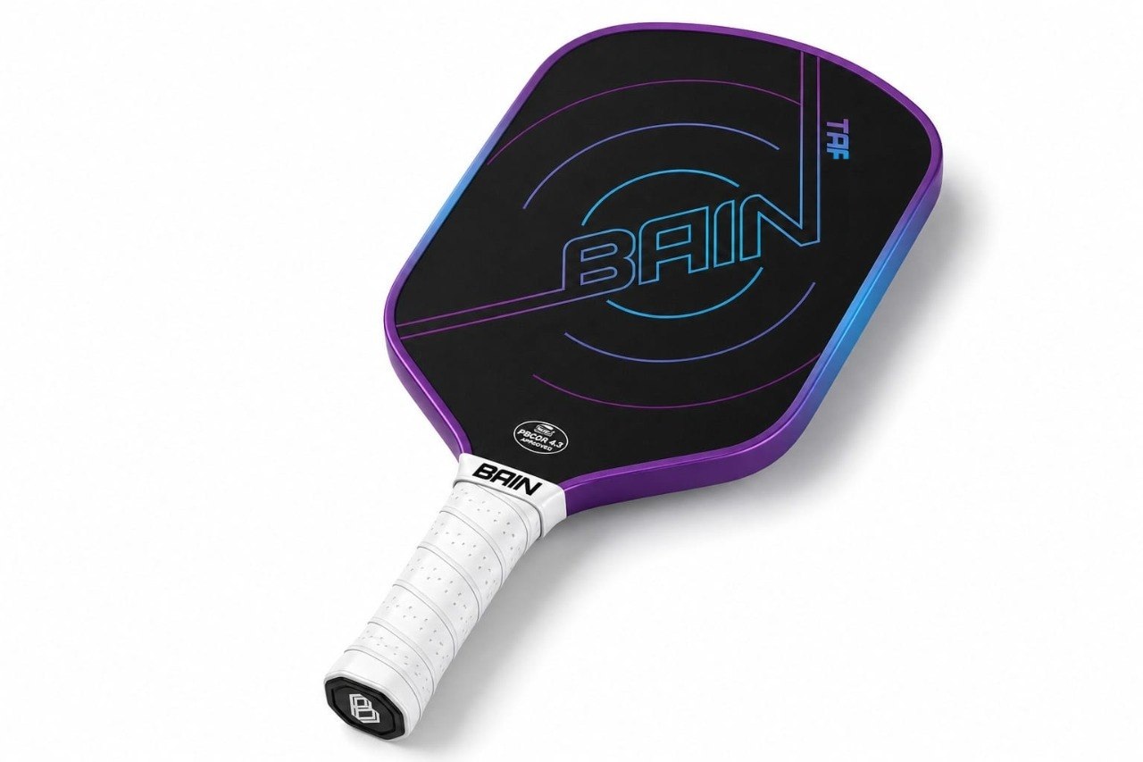 TAP paddle, blue to purple face on a white ground